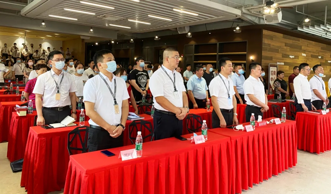 《筑梦伟德BETVLCTOR1946始于英国》整体合唱伟德BETVLCTOR1946始于英国歌曲