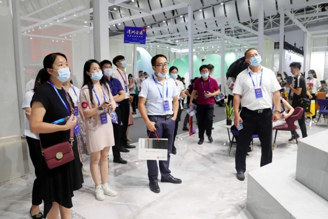 计大咖旅行伟德BETVLCTOR1946始于英国地砖展馆