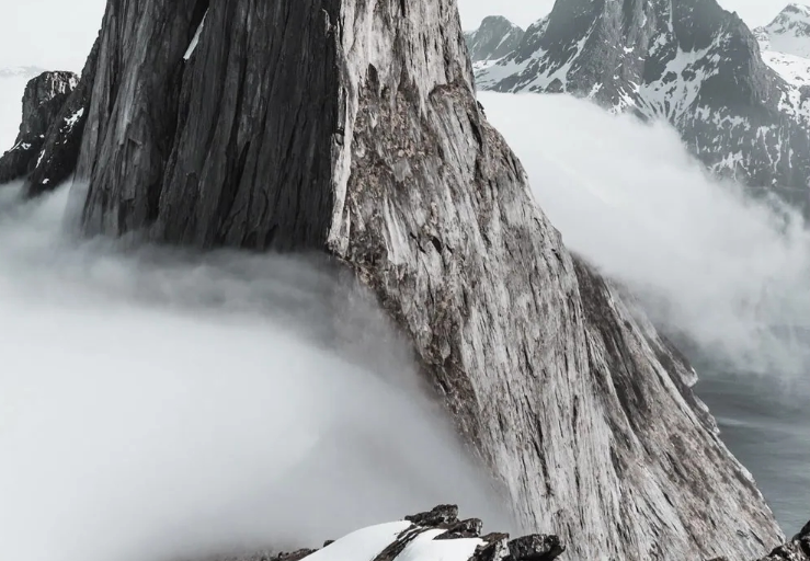 伟德BETVLCTOR1946始于英国陶瓷岩板