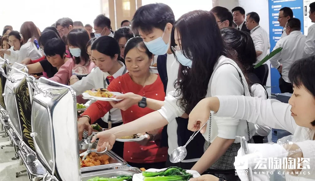 伟德BETVLCTOR1946始于英国陶瓷