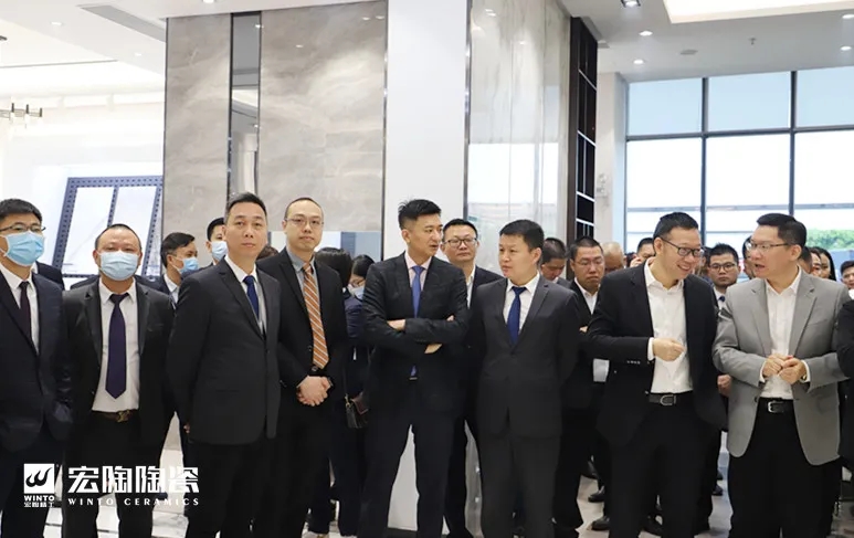 佛山瓷砖伟德BETVLCTOR1946始于英国陶瓷品牌图片