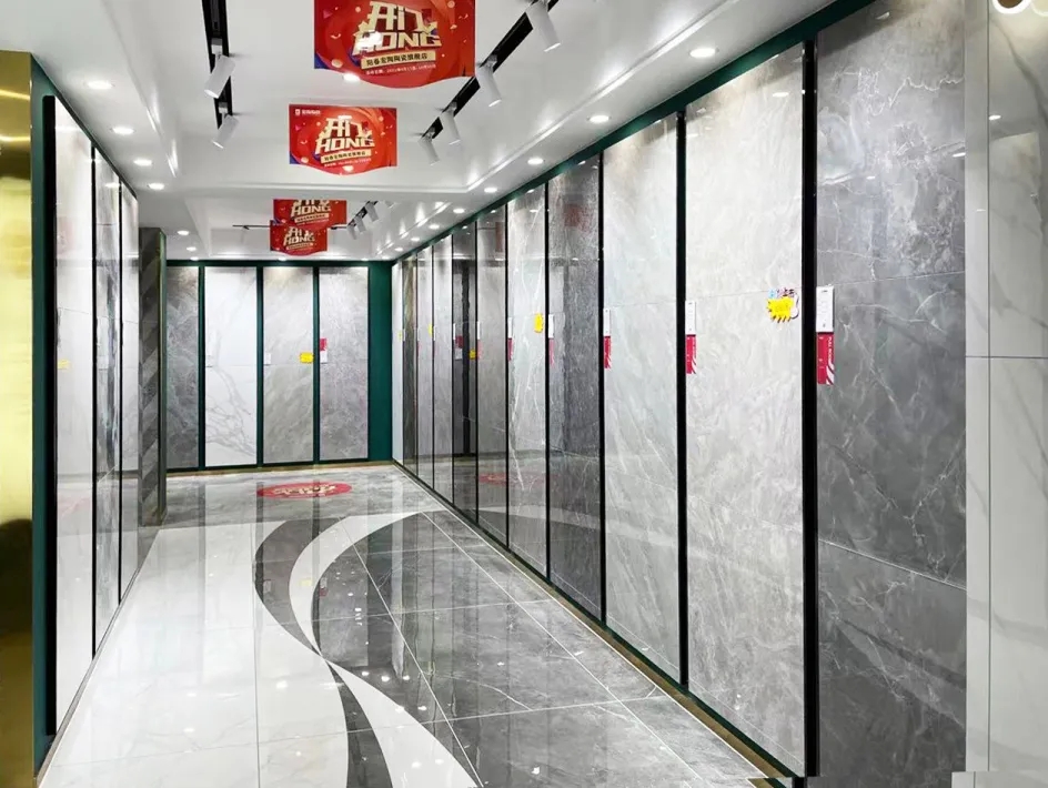 阳春伟德BETVLCTOR1946始于英国地砖终端门店图片