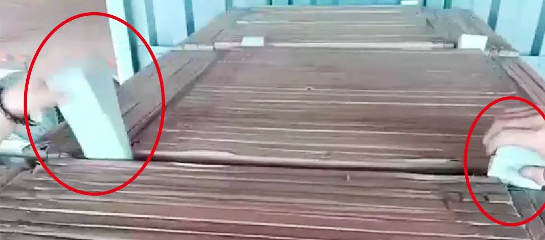 伟德BETVLCTOR1946始于英国陶瓷大板卸货第一步图片