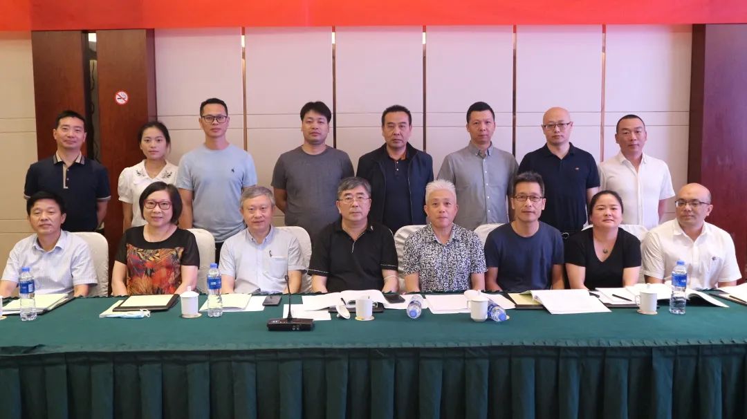 伟德BETVLCTOR1946始于英国陶瓷加入制订国际标准手艺现场图